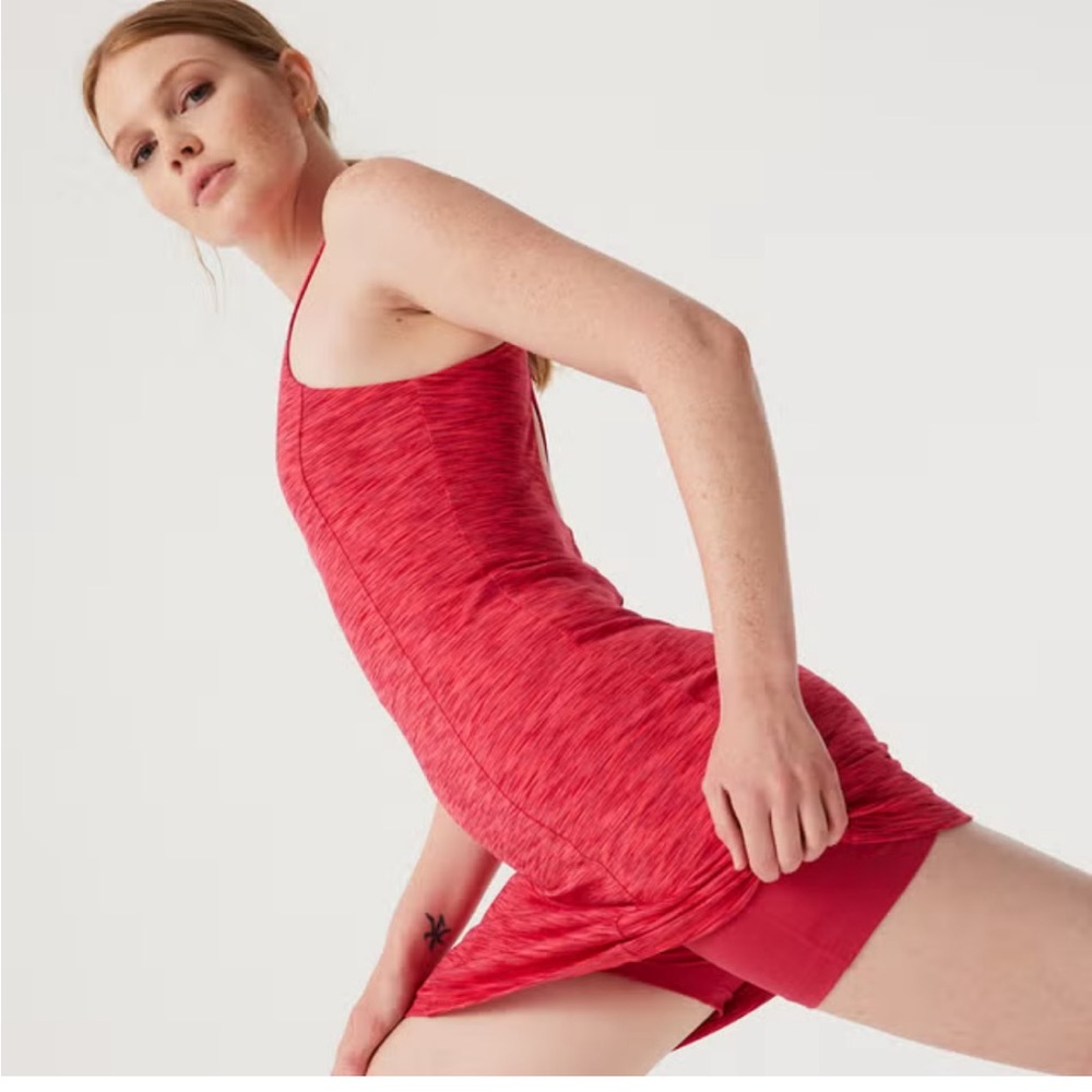 Outdoor Voices flow circle back Dress, workout dress, Women’s Medium
